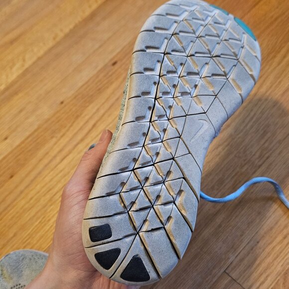 Nike Flyknit Free RN 6W - Picture 4 of 5